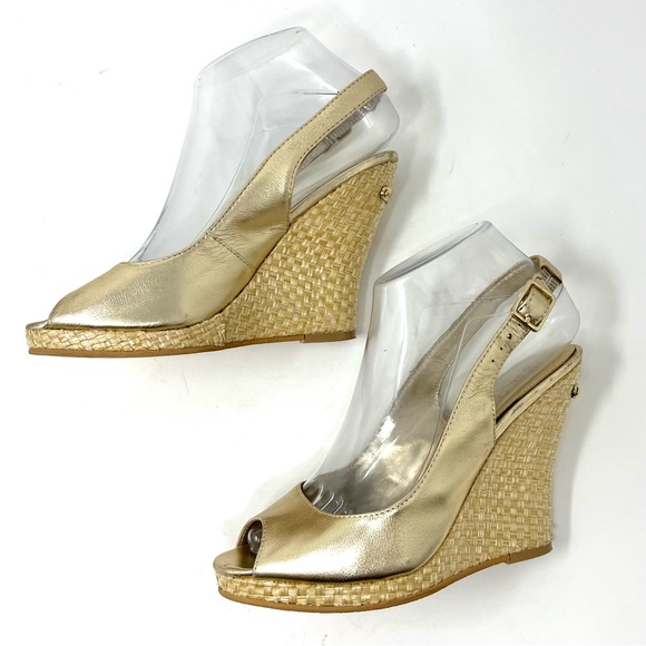 Lilly Pulitzer Kristin Gold Leather Peep Toe Slingback Wedge Heel Sandals Sz 6.5 - Picture 5 of 10